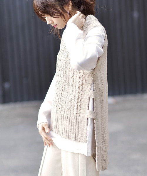 rps（アールピーエス）の「ケーブルニットベスト（ベスト・レディース・ベージュ/オフホワイト/モカ/ライトベージュ/グレイッシュベージュ・M）」の19枚目の写真