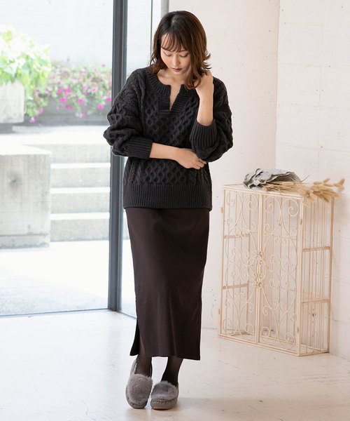 KOBE LETTUCE（コウベレタス）の「ボリューム袖キーネックローゲージケーブルニットトップス（ニット/セーター・レディース・アイボリー/モカ/チャコール・FREE）」の7枚目の写真