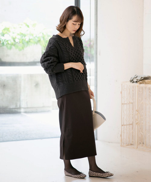 KOBE LETTUCE（コウベレタス）の「ボリューム袖キーネックローゲージケーブルニットトップス（ニット/セーター・レディース・アイボリー/モカ/チャコール・FREE）」の6枚目の写真