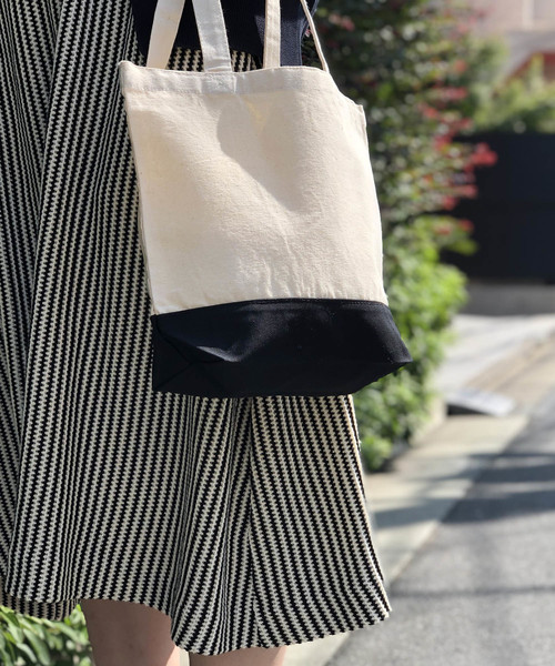 United Athle(ユナイテッドアスレ)の「【United Athle】バイカラーヘビーコットンキャンバストートバッグS 1460(トートバッグ・レディース・ブラック/グレー/ネイビー/レッド・FREE)」の6枚目の写真