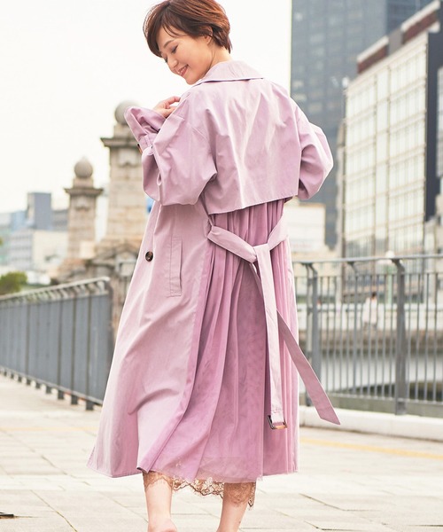 Monocoro toppi（モノコロトッピ）の「バックチュール トレンチコート（トレンチコート・レディース・ベージュ/ブルー/ラベンダー/ライトベージュ/ピンク系その他・M）」の4枚目の写真