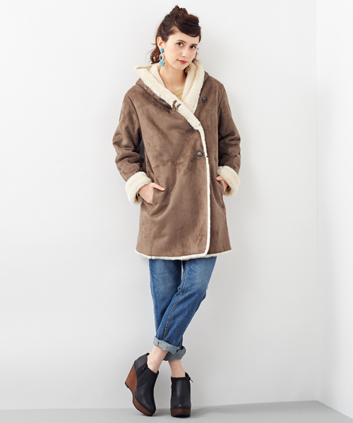 Another Edition（アナザーエディション）の「AE FAKE MOUTON HOOD（ムートンコート・レディース・グレー/ブラウン・MEDIUM/SMALL）」の9枚目の写真