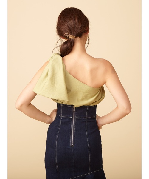 ROYAL PARTY（ロイヤルパーティー）の「ワンショルダーインパクトリボンブラウス（シャツ/ブラウス・レディース・ブラック/グリーン/ドット・FREE）」の5枚目の写真