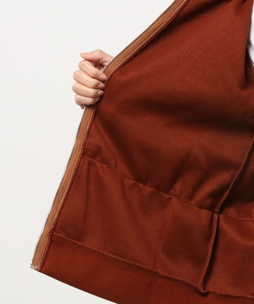 STYLEBLOCK（スタイルブロック）の「ウエストフリルジップパーカー（パーカー・レディース・ブラック/ブラウン/グレー・L/M）」の6枚目の写真