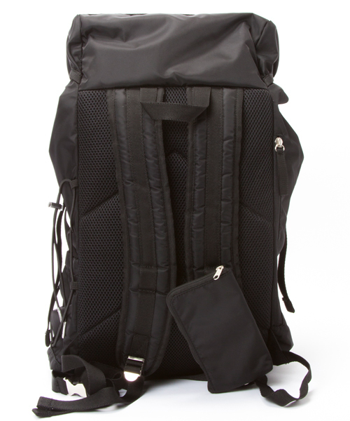 BEAUTY&YOUTH UNITED ARROWS（ビューティーアンドユースユナイテッドアローズ）の「【WEB限定】∴ by ビッグ フラップ リュック（バックパック/リュック・メンズ・ブラック/ネイビー/グレー・ﾌﾘ-）」の7枚目の写真