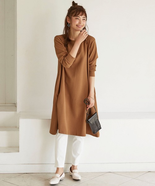 BELLUNA PLUS（ベルーナ）の「ジャカード素材フレアーワンピース（ワンピース・レディース・ターコイズブルー/カーキ/ブラック/テラコッタ/ベージュ/ブルーグレー/パープル系その他/パープル・MEDIUM/LARGE/X-LARGE）」の16枚目の写真