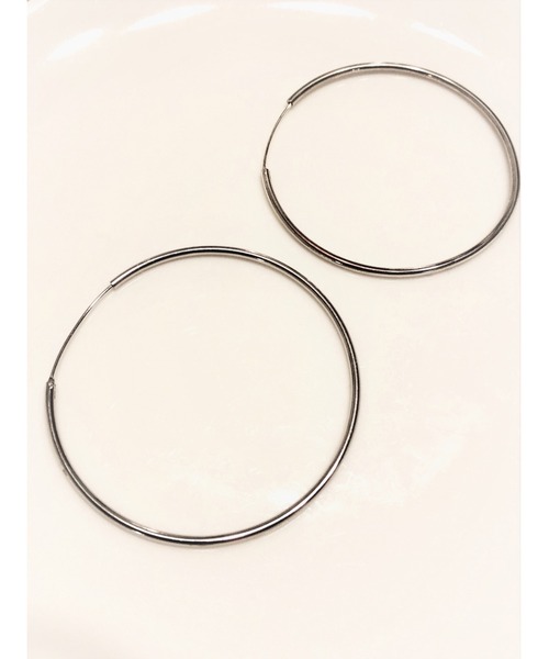 ulu(ウル)の「hoop pierce【Silver925】(ピアス(両耳用)・レディース・シルバー・ONE SIZE)」の2枚目の写真