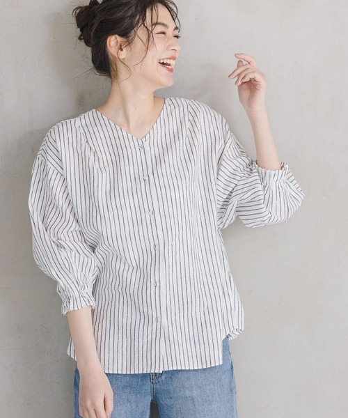 GLOBAL WORK(グローバルワーク)の「フレンチリネン混/3WAYブラウス/929650(シャツ/ブラウス・レディース・オフホワイト/ホワイト×ネイビー/ブラック/ライトベージュ/グリーン・MEDIUM/LARGE)」の3枚目の写真