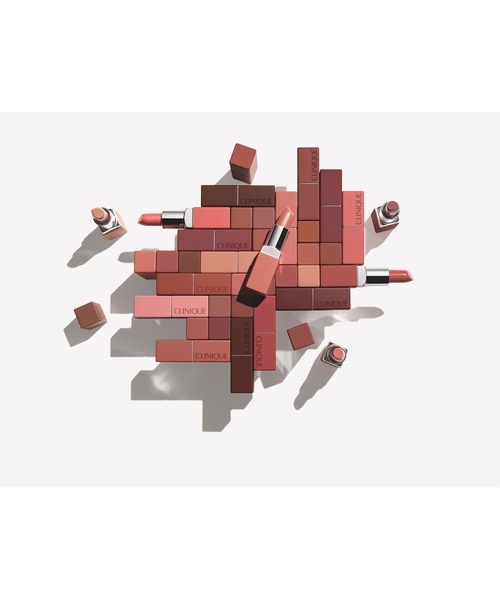CLINIQUE(クリニーク)の「販売終了_イーブン ベター ポップ(口紅/リップティント/グロス・レディース・06 ソフトリー/05 カメリア/23 エントワインド/21 カドル/14 ネスルド/13 クローザー/01 アイレット/15 テンダー/04 サブトル/17 ウー ミー/07 ブラッシュ・FREE)」の19枚目の写真