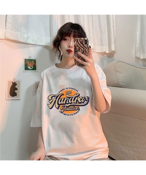 韓国ファッション●ロゴTシャツ●2色●追跡送料込 セール】韓国 古着風 ビッグシルエット カレッジロゴ ワッペン