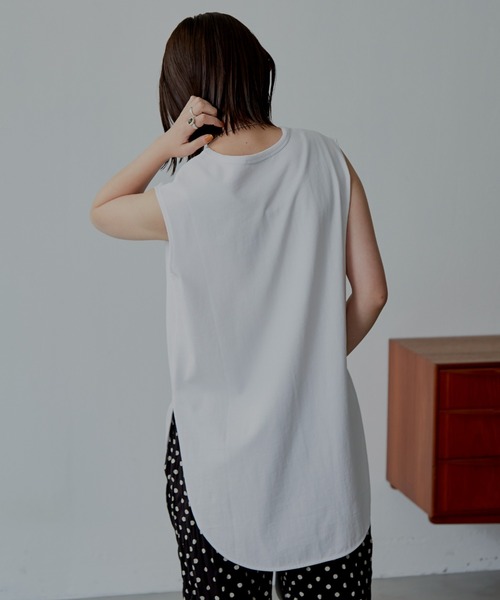 Aunt Marie's(アントマリーズ)の「裾ラウンドスリットノースリーブTシャツ / カットソー(Tシャツ/カットソー・レディース・ホワイト/ブラック/ネイビー・FREE)」の10枚目の写真