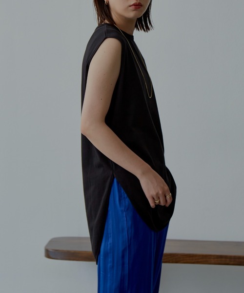 Aunt Marie's(アントマリーズ)の「裾ラウンドスリットノースリーブTシャツ / カットソー(Tシャツ/カットソー・レディース・ホワイト/ブラック/ネイビー・FREE)」の17枚目の写真