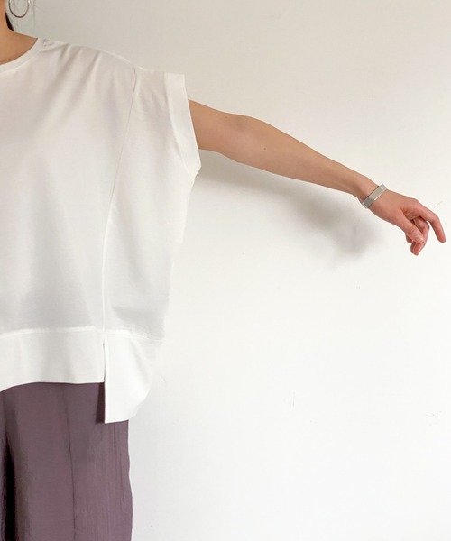 ottilie（オティーリエ）の「切替デザインプルオーバー（Tシャツ/カットソー・レディース・オフホワイト/ブラック/チャコールグレー・FREE）」の20枚目の写真