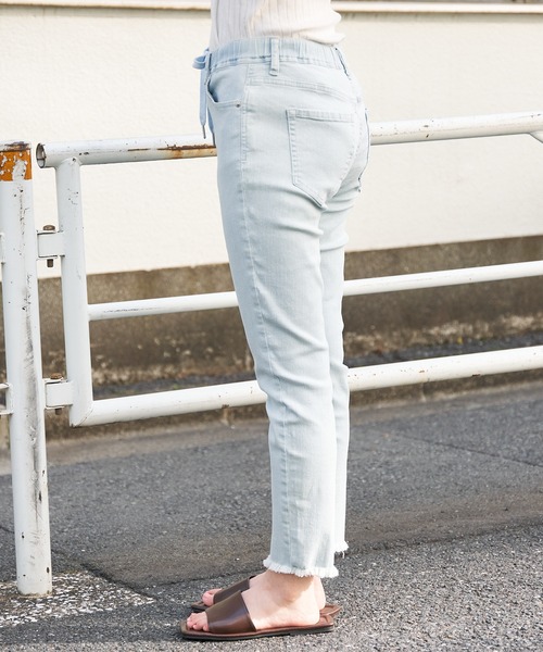 CIAOPANIC TYPY（チャオパニックティピー）の「ひんやり裾フリンジデニムレギパン（デニムパンツ・レディース・ブラック/サックスブルー/ネイビー・SMALL/MEDIUM/LARGE/X-LARGE）」の16枚目の写真