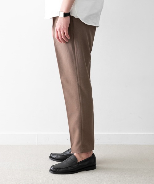 URBAN RESEARCH ROSSO MEN（アーバンリサーチロッソメン）の「『スリム』テーパードイージーパンツ（その他パンツ・メンズ・ブラック/グレー/ライトブラウン・SMALL/MEDIUM/LARGE/X-LARGE）」の4枚目の写真