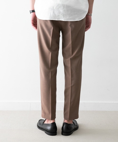 URBAN RESEARCH ROSSO MEN（アーバンリサーチロッソメン）の「『スリム』テーパードイージーパンツ（その他パンツ・メンズ・ブラック/グレー/ライトブラウン・SMALL/MEDIUM/LARGE/X-LARGE）」の15枚目の写真