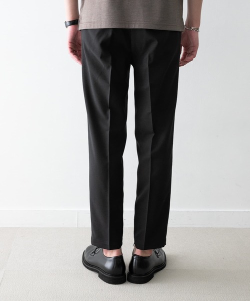 URBAN RESEARCH ROSSO MEN（アーバンリサーチロッソメン）の「『スリム』テーパードイージーパンツ（その他パンツ・メンズ・ブラック/グレー/ライトブラウン・SMALL/MEDIUM/LARGE/X-LARGE）」の16枚目の写真