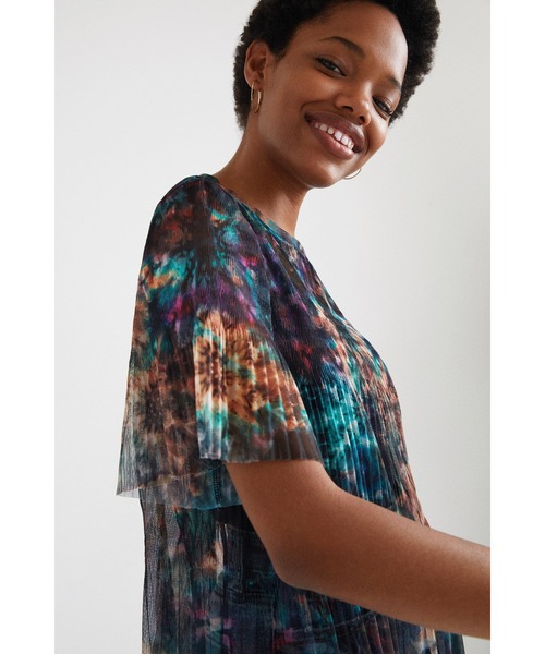 Desigual(デシグアル)の「タイダイ柄 メッシュTシャツ FLORENCE NIGHTINGALE(Tシャツ/カットソー・レディース・グリーン・L/S/SS/2L/M)」の6枚目の写真