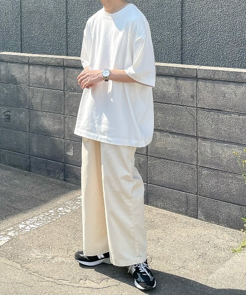 INTER FACTORY（インターファクトリー）の「ファッションインフルエンサー たいが - クルーネックオーバーサイズTシャツ　made in INTER FACTORY（Tシャツ/カットソー・メンズ・ホワイト/ブラック/ベージュ・MEDIUM/LARGE）」の15枚目の写真