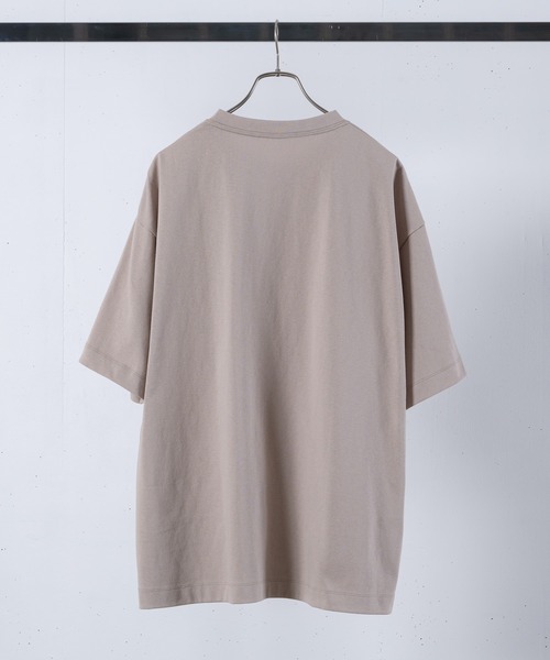 INTER FACTORY（インターファクトリー）の「ファッションインフルエンサー たいが - クルーネックオーバーサイズTシャツ　made in INTER FACTORY（Tシャツ/カットソー・メンズ・ホワイト/ブラック/ベージュ・MEDIUM/LARGE）」の8枚目の写真