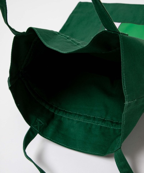 WEGO GRAPHICS(ウィゴーグラフィックス)の「∴WEGO/mokaコラボ巾着トート(トートバッグ・メンズ・ホワイト/グリーン・FREE)」の16枚目の写真