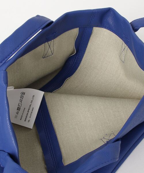 MAISON SPECIAL（メゾンスペシャル）の「Vegan Leather Tote Bag/ヴィーガンレザートートバッグ【MAISON SPECIAL/メゾンスペシャル】（トートバッグ・レディース・ブラック/オフホワイト/ピンク/シルバー/ゴールド/ブルー/グリーン/ミント・FREE）」の14枚目の写真
