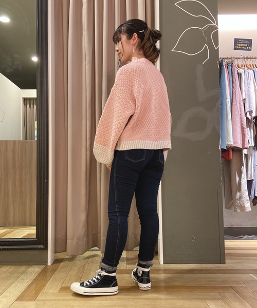 SLURR（スラ―）の「配色カノコ編みニット（再生ポリエステル）（ニット/セーター・レディース・ベージュ/オフホワイト/その他8・FREE）」の22枚目の写真