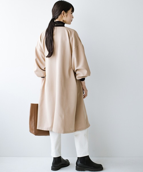 haco!（ハコ）の「【φ】ゆったりアイテムにも楽々羽織れる　ぽんわり袖が大人かわいいライトコート（ノーカラーコート・レディース・ベージュ・LARGE/MEDIUM/SMALL/X-LARGE）」の19枚目の写真