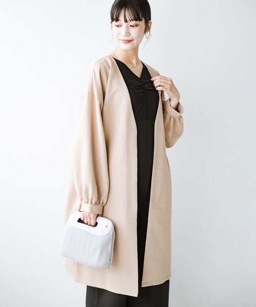 haco!（ハコ）の「【φ】ゆったりアイテムにも楽々羽織れる　ぽんわり袖が大人かわいいライトコート（ノーカラーコート・レディース・ベージュ・LARGE/MEDIUM/SMALL/X-LARGE）」の13枚目の写真