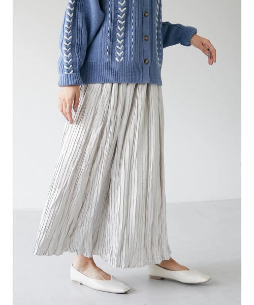 CRAFT STANDARD BOUTIQUE（クラフトスタンダードブティック）の「サテンプリーツスカート　＊（スカート・レディース・グレイッシュベージュ/ベージュ系その他3/ピンク系その他2/サックスブルー系1/ブルー・FREE）」の11枚目の写真
