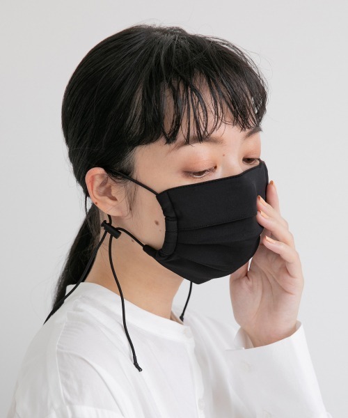 LOWRYS FARM（ローリーズファーム）の「コードマスク／ＭＡ  216084（マスク・レディース・ホワイト/ブラック/グレー・FREE）」の2枚目の写真