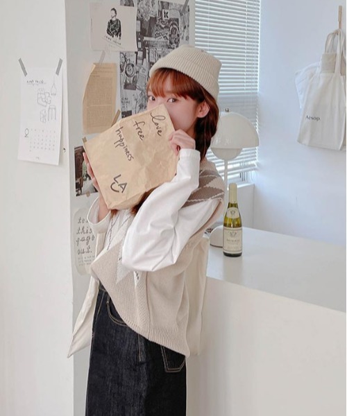 SONA（ソナ）の「SONYUNARA Vネックアーガイルニットベスト（ベスト・レディース・スカイブルー/ブラック/ベージュ/アイボリー・FREE）」の18枚目の写真