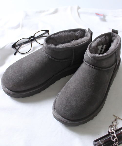 UGG(アグ)の「【UGG】アグ Classic Ultra Mini クラシックウルトラミニ ムートンブーツ 1116109(ブーツ・レディース・ブラック/グレー/オリーブ/ブラウン・23.0cm/24.0cm/25.0cm)」の22枚目の写真