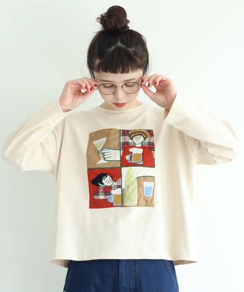 l'atelier du savon(アトリエドサボン)の「オンラインのみ会 ワッペン刺繍プルオーバー(Tシャツ/カットソー・レディース・グリーン/キナリ・FREE)」の2枚目の写真