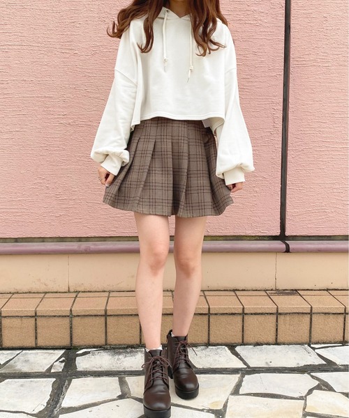 apres jour(アプレジュール)の「袖ボリュームショートパーカー【ZOZOTOWN限定アイテム】(パーカー・レディース・スモークピンク/アイボリー/ラベンダー/ブルー系その他/ライトベージュ・フリー/X-LARGE)」の13枚目の写真