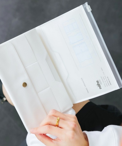 Nahe（ネーエ）の「nahe/ネーエ トラベルオーガナイザー 手帳ケース クリアケース（パスポートケース・メンズ・ホワイト/ブラック/ブルー/グリーン・FREE）」の2枚目の写真
