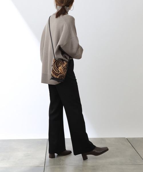 COLONY 2139（コロニートゥーワンスリーナイン）の「ストレッチイージーケアウールライクパンツ(フレア)（その他パンツ・レディース・ブラック/パープル/ブラウン/グリーン・SMALL/MEDIUM/LARGE）」の16枚目の写真