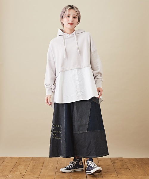 CUBE SUGAR（キューブシュガー）の「WEB限定オーバーダイロゴリメイクデニムスカート（デニムスカート・レディース・グレー/ベージュ・M）」の5枚目の写真