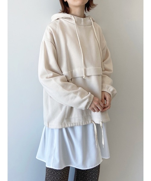 Samansa Mos2 blue（サマンサモスモスブルー）の「裏起毛パーカー（パーカー・レディース・グレー/オフホワイト/チャコール・ﾌﾘ-）」の2枚目の写真