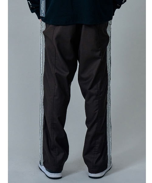 OY(オーワイ)の「『OY/オーワイ』ETHNIC TAPE PANTS/エスニック テープ サイドライン パンツ(カーゴパンツ・メンズ・ブラック/ブラウン・FREE)」の17枚目の写真