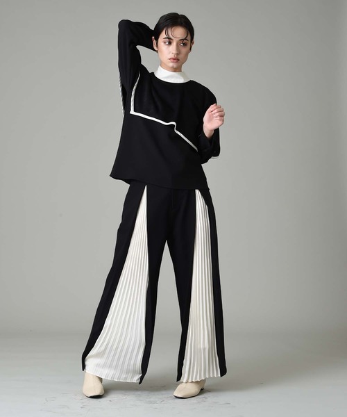 RAW FUDGE(ローファッジ)の「フロントプリーツ切替パンツ(その他パンツ・レディース・ブラック/ネイビー/モカ・M)」の4枚目の写真