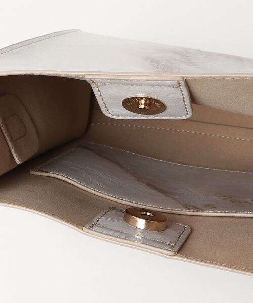 E.TOKYO（イートーキョー）の「E.TOKYO /シンプルショルダバッグ　[シンシア] (790007)（ショルダーバッグ・レディース・ベージュ/グレー/グリーン/グレー系その他/ブラウン系その他/ベージュ系その他/ブラック系その他2/ベージュ系その他2/ブラック/パイソン/ベージュ系その他3/ブラック系その他/ゼブラ/レオパード/アイボリー/ライトグリーン・FREE）」の17枚目の写真