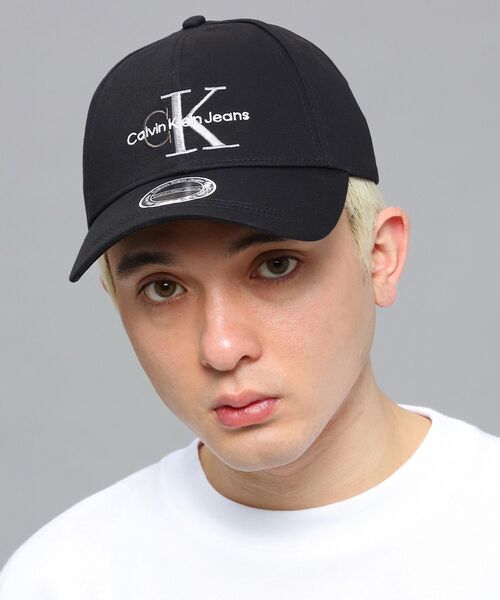 Calvin Klein(カルバン・クライン)の「ダブルエンブロイダリーキャップ(キャップ・メンズ・ホワイト/ブラック・FREE)」の2枚目の写真