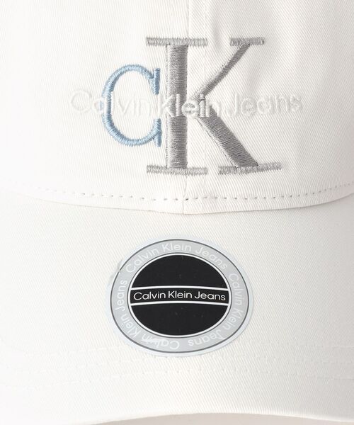 Calvin Klein(カルバン・クライン)の「ダブルエンブロイダリーキャップ(キャップ・メンズ・ホワイト/ブラック・FREE)」の4枚目の写真