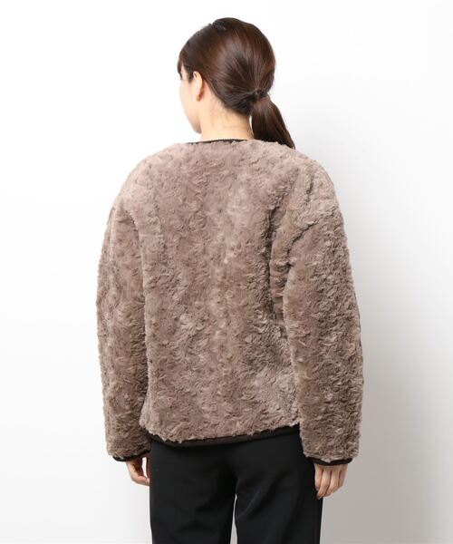 aimoha（アイモハ）の「ボアノーカラージャケット（ノーカラージャケット・レディース・ブラウン/オフホワイト/ブルー・FREE）」の4枚目の写真