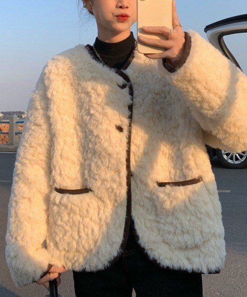 aimoha（アイモハ）の「ボアノーカラージャケット（ノーカラージャケット・レディース・ブラウン/オフホワイト/ブルー・FREE）」の15枚目の写真