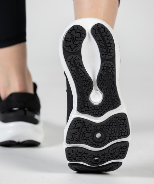 UNDER ARMOUR（アンダーアーマー）の「UAチャージド バンテージ2（ランニング/レディース）（スニーカー・レディース・ブラック・22.5cm/23.5cm/26.0cm/23.0cm/24.5cm/24.0cm/25.5cm/25.0cm）」の7枚目の写真