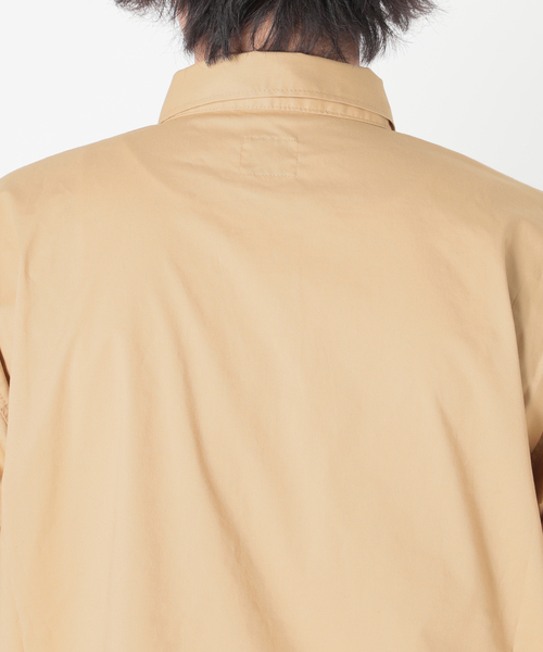 KEY(キイ)の「【KEY/キー×JOURNAL STANDARD】別注 ハーフジップ カラーシャツ(シャツ/ブラウス・メンズ・ベージュ/サックスブルー/グリーン/タン・MEDIUM/LARGE)」の17枚目の写真