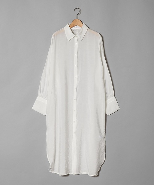 AS KNOW AS PINKY(アズノゥアズピンキー)の「そよ風のシアーシャツワンピース(シャツワンピース・レディース・オフホワイト/ブラック/ベージュ・FREE)」の2枚目の写真