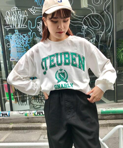 INGNI（イング）の「エンブレムカレッジロゴロングTシャツ（Tシャツ/カットソー・レディース・ブルー/ホワイト×グリーン/ホワイト×ブルー/オートミール・M）」の11枚目の写真